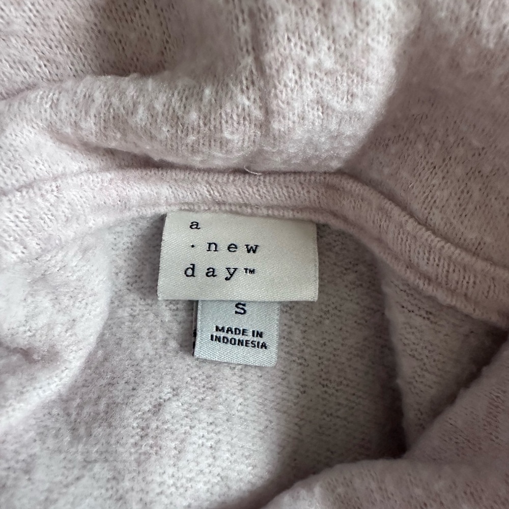 Sweater - Picture 2 of 2